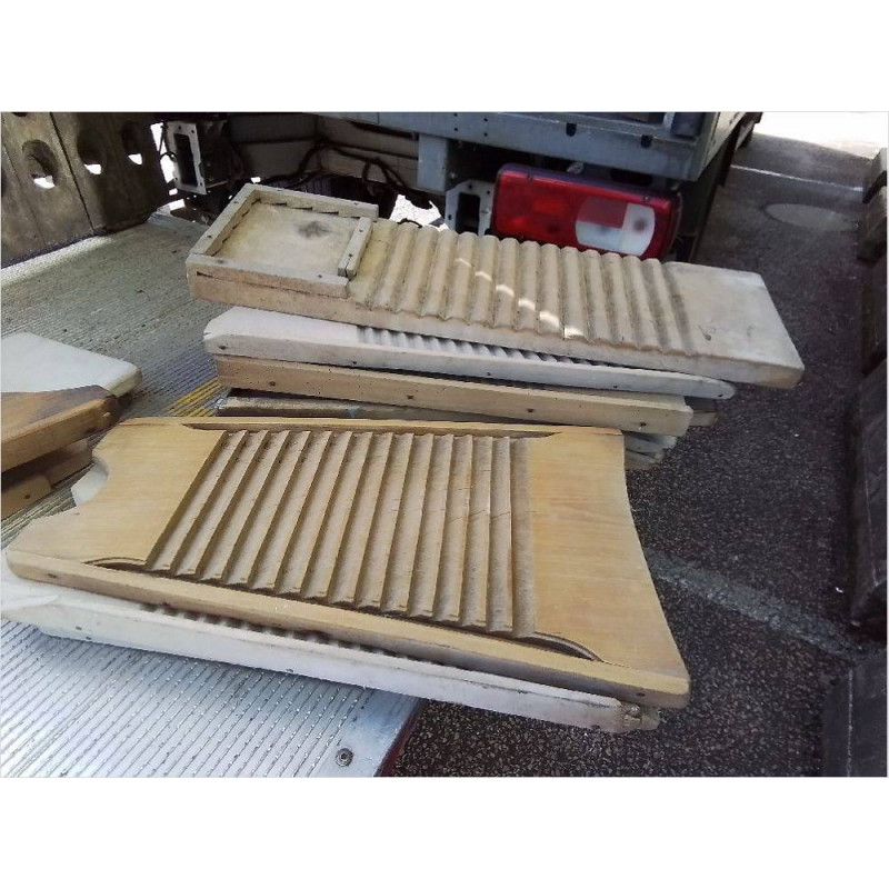 PLANCHE A LAVER GM ANCIENNE
