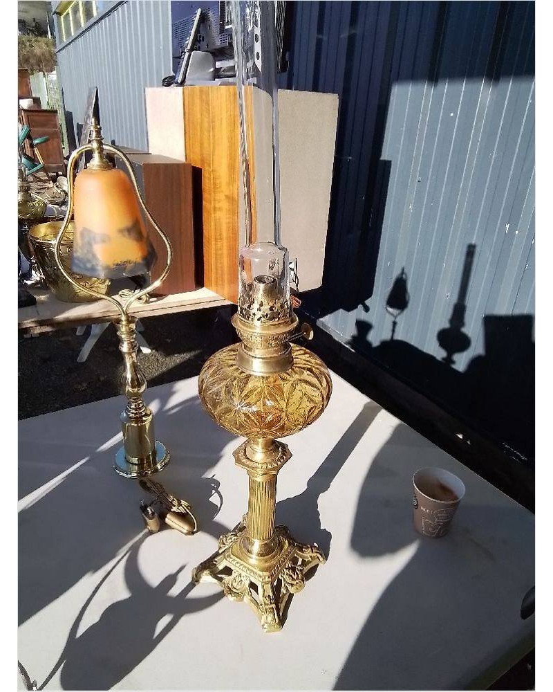 LAMPE À PETROLE VERRE JAUNE