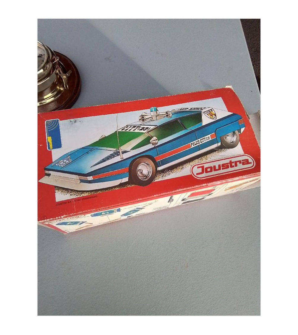 VOITURE TELECOMMANDEE JOUSTRA