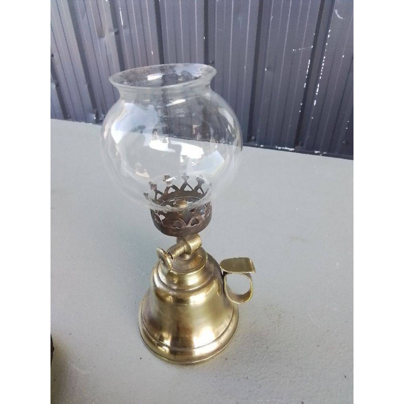 LAMPE A ESSENCE
