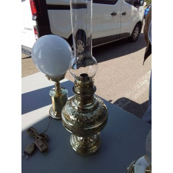 LAMPE À PETROLE GM