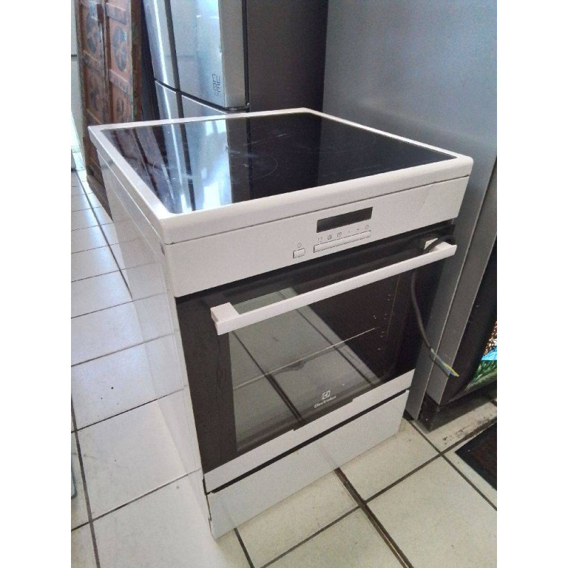 CUISINIERE INDUCTION ELECTROLUX