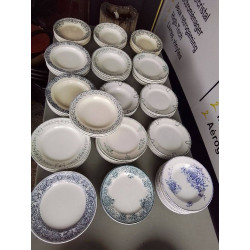 LOT ASSIETTES FAIENCE TERRE...