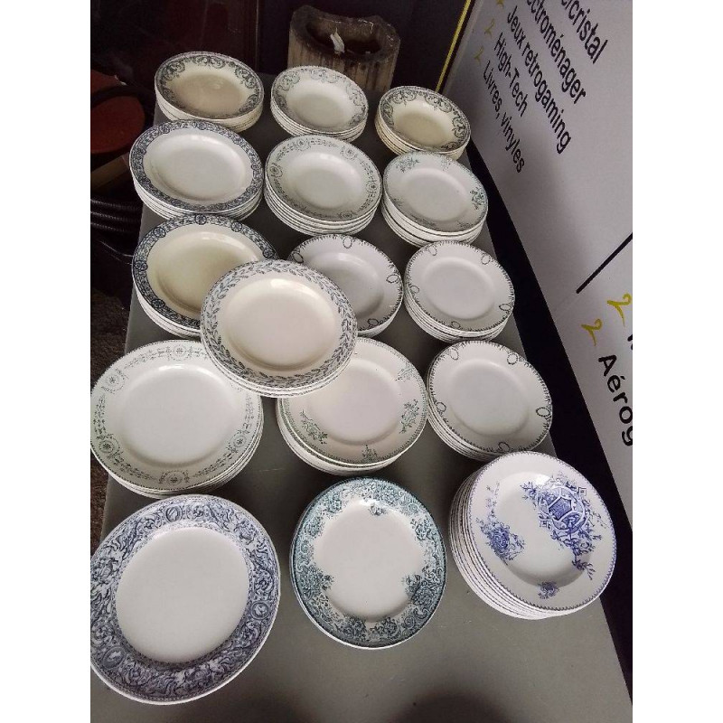 LOT ASSIETTES FAIENCE TERRE DE FER