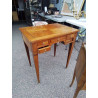 TABLE BUREAU MARQUETERIE PIEDS FUSEAUX