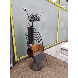 SCULPTURE DE GALERIE CHAISE...