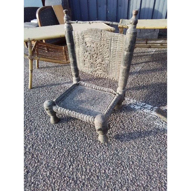 CHAISE INDIENNE 