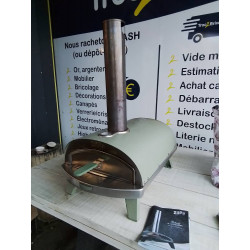 FOUR A PIZZA A PELLET ZIIPA...