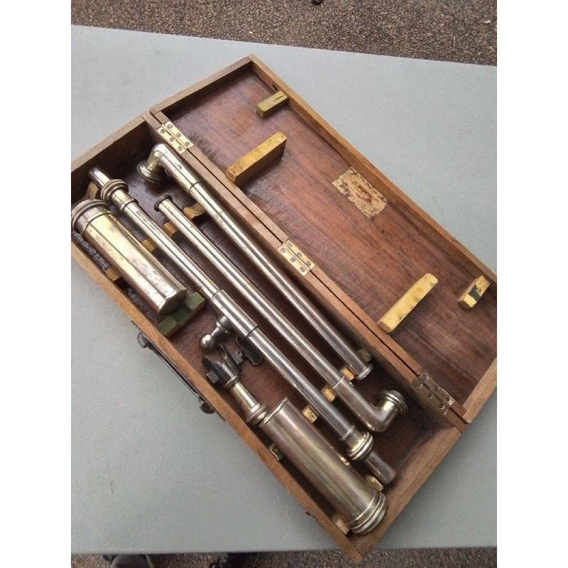 NIVEAU DE GEOMETRE MORIN