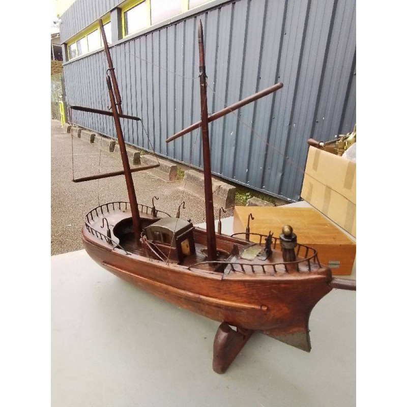 BATEAU BOIS