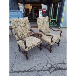 FAUTEUIL STYILE LOUIS XIII