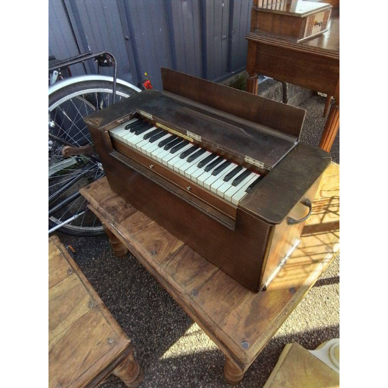 HARMONIUM PLEYEL