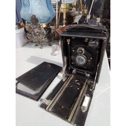 APPAREIL PHOTO PLAQUE