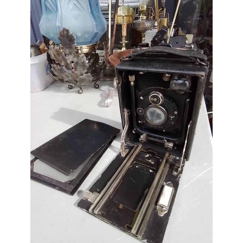 APPAREIL PHOTO PLAQUE