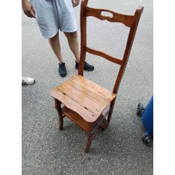 CHAISE ESCALIER