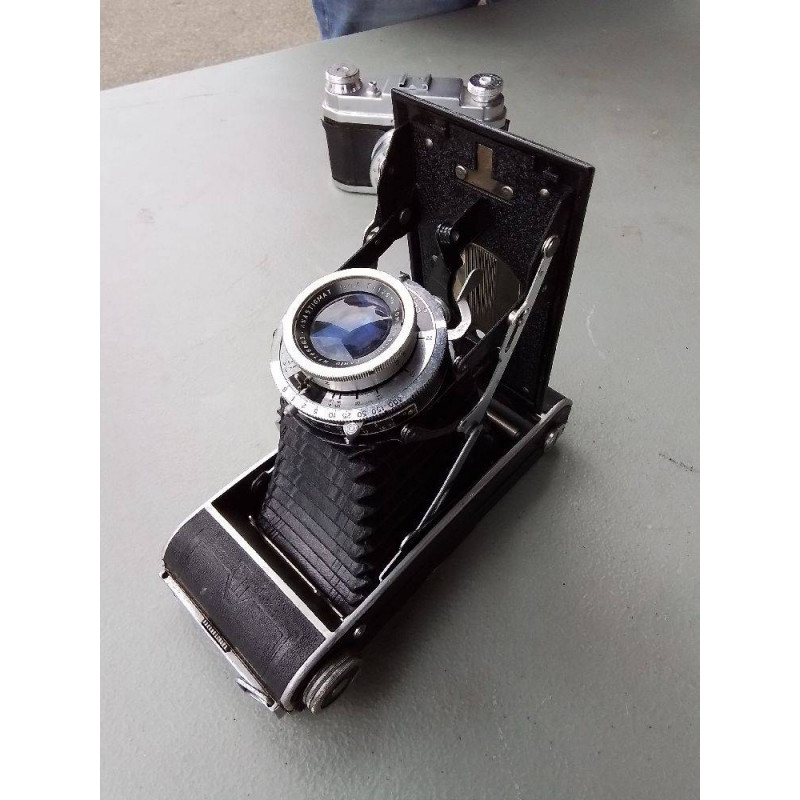 APPAREIL PHOTO LUMIÈRE 