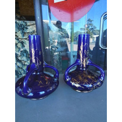 PAIRE DE VASES BLEU DE FOUR...