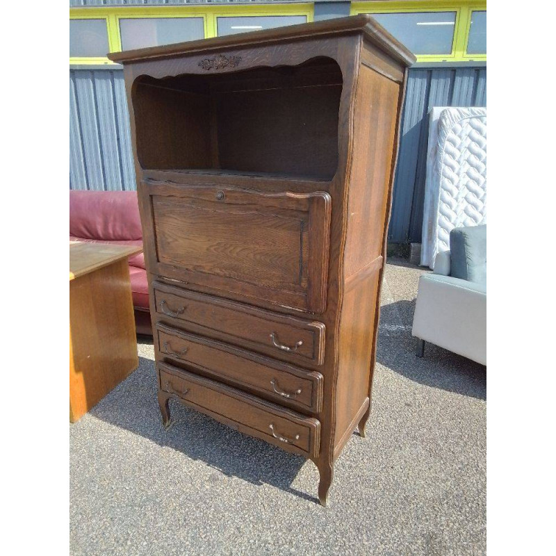 SECRETAIRE 